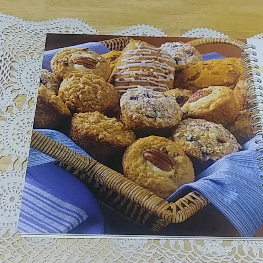 Pampered Chef Stoneware Inspirations Cookbook